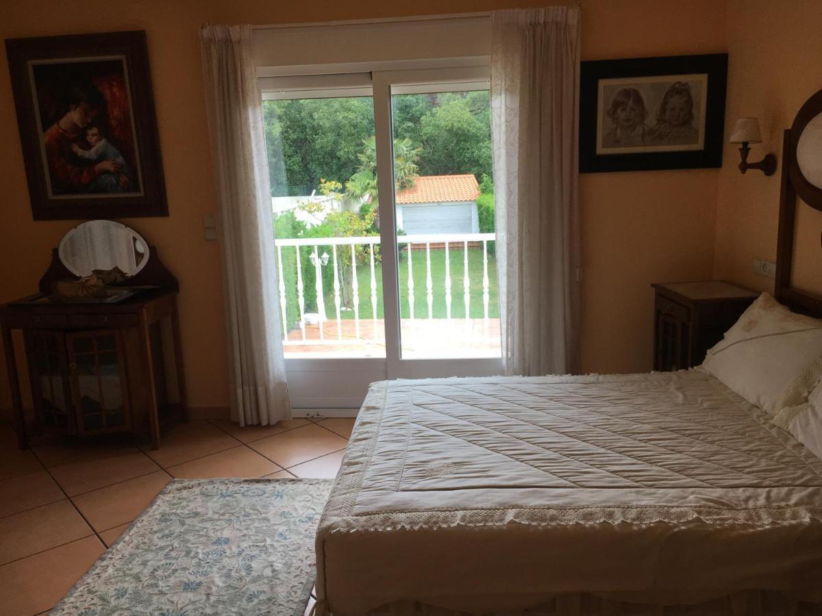 Major Beach And Lake Pontevedra Exterior foto